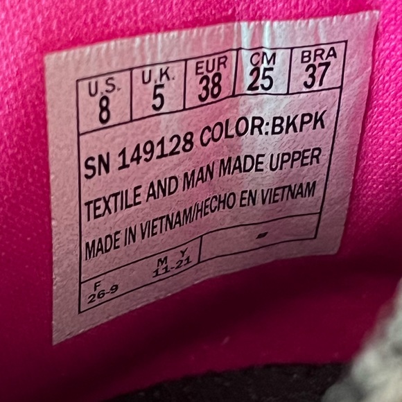 Skechers Women’s Relaxed Fit Air-Cooled Memory Foam Washable D’Lux Walker Shoes - Picture 10 of 14